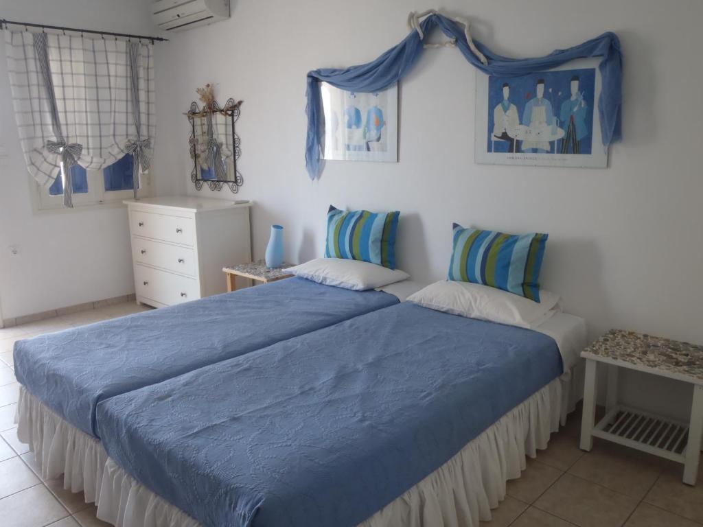 Plori Studios And Apartments 에얄리 객실 사진