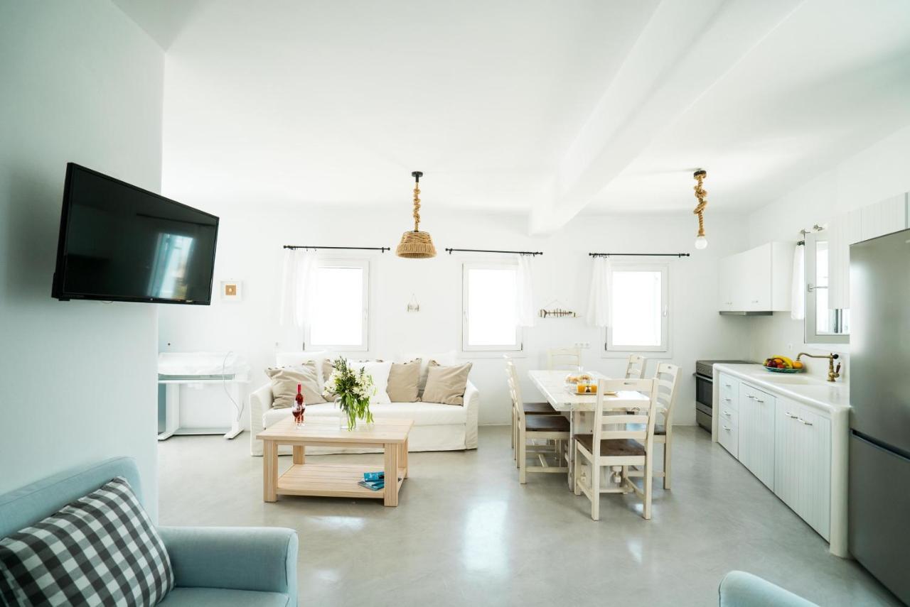 Plori Studios And Apartments 에얄리 외부 사진